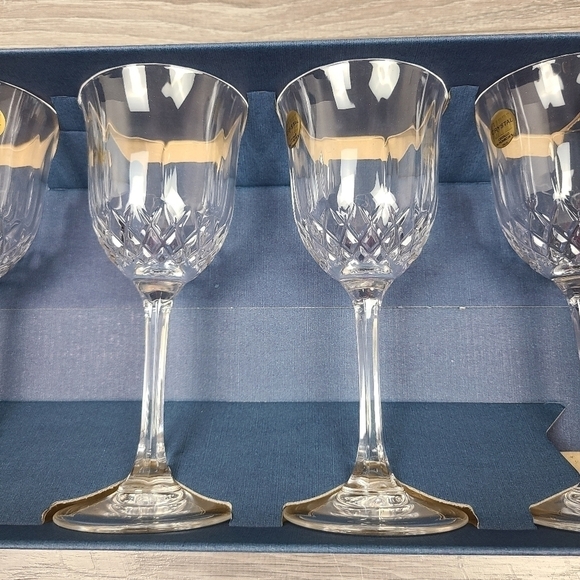 San Remo Set of 4 Italian Capri Crystal Wine Glasses Stemware - Picture 8 of 16